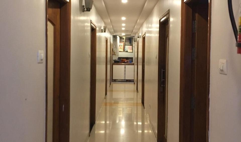 Hotel Sairaj Palace Shirpur Exterior photo