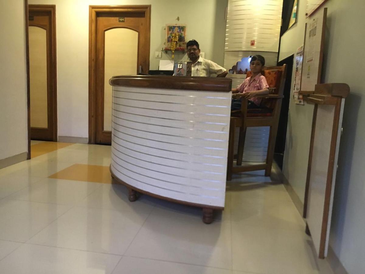 Hotel Sairaj Palace Shirpur Exterior photo